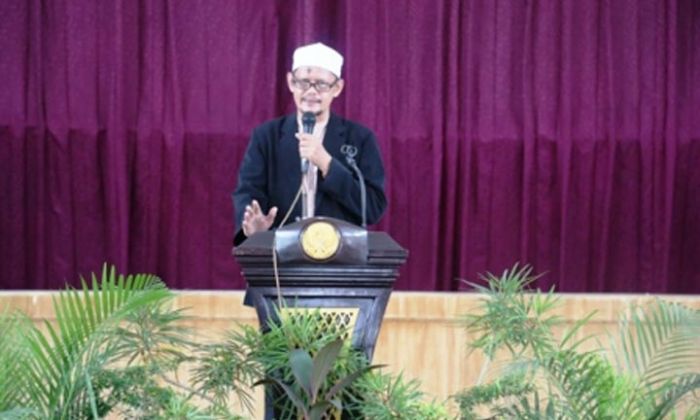 Pekerjaan Menjadi Pembela Kita di Yaumul Hisab Pekerjaan Menjadi Pembela Kita di Yaumul Hisab