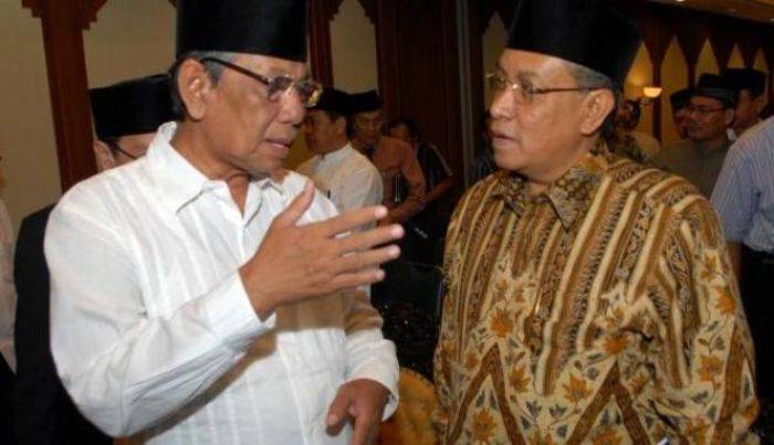 Diserang Warga NU karena Bela Syiah, Said Aqil malah Kambinghitamkan Hasyim Muzadi Diserang Warga NU karena Bela Syiah, Said Aqil malah Kambinghitamkan Hasyim Muzadi