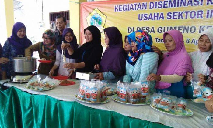 Warga Gumeno Gresik kini Bisa Olah Bandeng Jadi Aneka Makanan Warga Gumeno Gresik kini Bisa Olah Bandeng Jadi Aneka Makanan