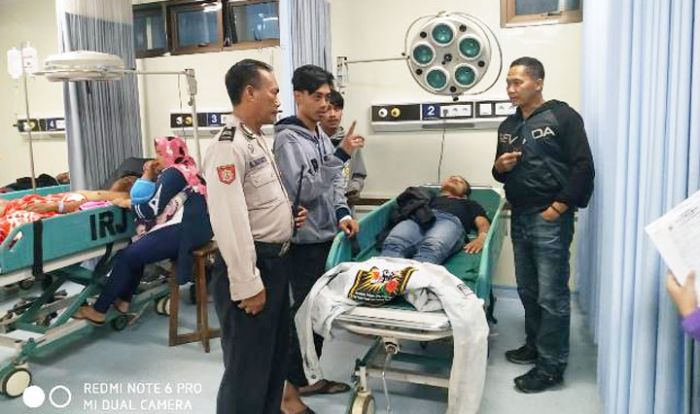 Pohon Patah di Jalan Raya Lebo Sidoarjo Timpa Pengedara Motor, 1 Korban Tewas, 1 Luka Berat