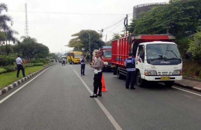 Antisipasi Kejahatan, Pelanggaran Lalin, dan Radikalisme, Petugas Gabungan di Batu Gelar Razia Antisipasi Kejahatan, Pelanggaran Lalin, dan Radikalisme, Petugas Gabungan di Batu Gelar Razia