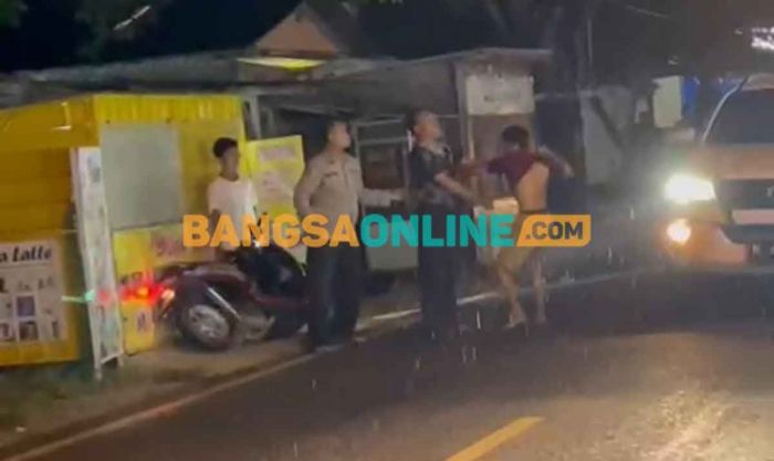 Patroli Harkamtibmas Tengah Malam di Sampang Berujung Ribut Patroli Harkamtibmas Tengah Malam di Sampang Berujung Ribut