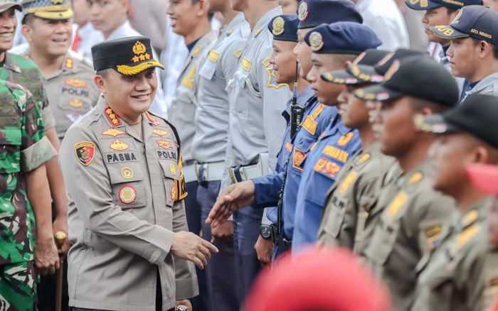 Jelang Lebaran, Polrestabes Surabaya Gelar Apel Pasukan Operasi Ketupat Semeru 2024 Jelang Lebaran, Polrestabes Surabaya Gelar Apel Pasukan Operasi Ketupat Semeru 2024