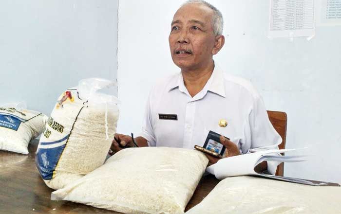 Berkutu, Warga Tolak Beras Jatah, Pemkot Kediri Minta Rekanan Mengganti Berkutu, Warga Tolak Beras Jatah, Pemkot Kediri Minta Rekanan Mengganti