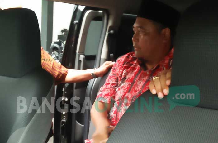 Penangguhan Ditolak, Kejari Tahan Mantan Ketua KONI Kabupaten Blitar Penangguhan Ditolak, Kejari Tahan Mantan Ketua KONI Kabupaten Blitar