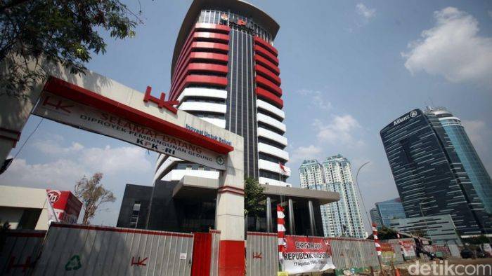 Dikira Teroris, Tiga Anggota KPK Ditangkap Dikira Teroris, Tiga Anggota KPK Ditangkap