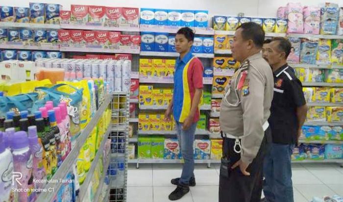 Perampok Kembali Beraksi di Sidoarjo, Bacok Punggung Kasir Minimarket, Bawa Kabur Uang 48 Juta Perampok Kembali Beraksi di Sidoarjo, Bacok Punggung Kasir Minimarket, Bawa Kabur Uang 48 Juta