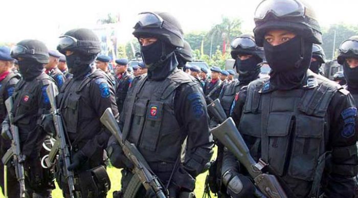 Titik Rawan Jadi Atensi, Polda Kirim 100 Personel Brimob ke Jember Titik Rawan Jadi Atensi, Polda Kirim 100 Personel Brimob ke Jember