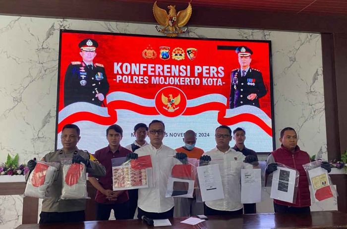 Polres Mojokerto Kota Ringkus Terduga Pelaku TPPO Polres Mojokerto Kota Ringkus Terduga Pelaku TPPO