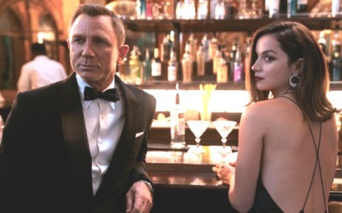 MGM Tawarkan James Bond untuk Streaming Senilai Rp 8,8 Triliun MGM Tawarkan James Bond untuk Streaming Senilai Rp 8,8 Triliun