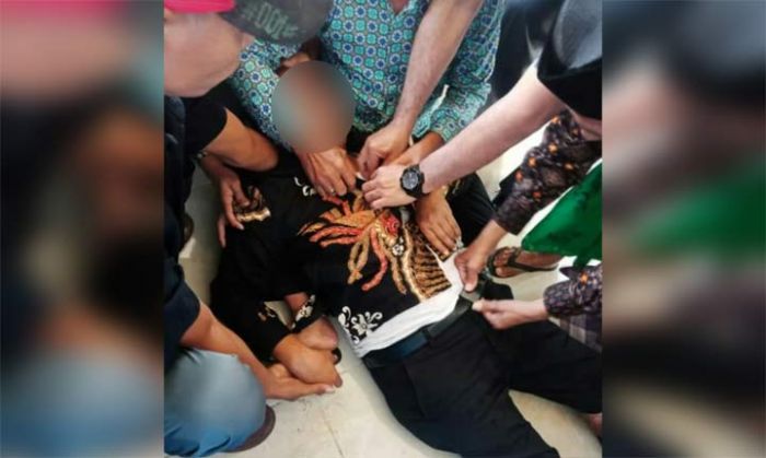 Panitia Pilkades di Gresik Meninggal Usai Umumkan Penetapan Cakades Panitia Pilkades di Gresik Meninggal Usai Umumkan Penetapan Cakades