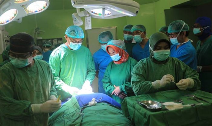 Wali Kota Mojokerto Tinjau Operasi Bibir Sumbing dan Apresiasi RSUD