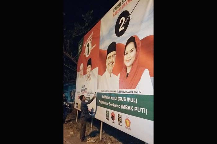 Masa Tenang, Panwaslu Pamekasan Tertibkan APK dari Spanduk Hingga Stiker Masa Tenang, Panwaslu Pamekasan Tertibkan APK dari Spanduk Hingga Stiker