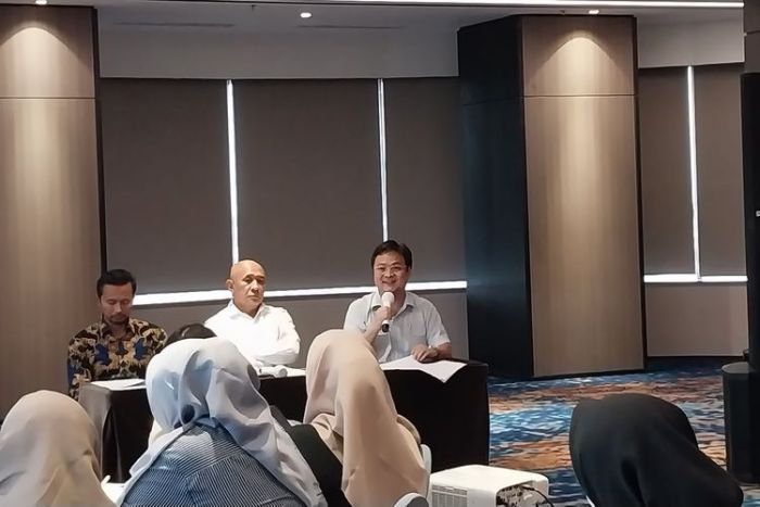 Menkop UKM Tegaskan Larangan E-Commerce Lakukan Promosi Pakaian Bekas Menkop UKM Tegaskan Larangan E-Commerce Lakukan Promosi Pakaian Bekas