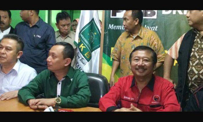 PKB dan PDIP Sepakat Bentuk Koalisi Besar, Hanura Tak Yakin Dukungan untuk Risma Murni PKB dan PDIP Sepakat Bentuk Koalisi Besar, Hanura Tak Yakin Dukungan untuk Risma Murni