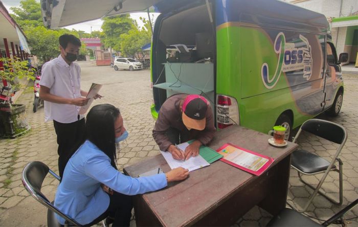 Permudah Layanan Perizinan Usaha, DPMPTSP Kabupaten Kediri Jemput Bola Keliling Kecamatan Permudah Layanan Perizinan Usaha, DPMPTSP Kabupaten Kediri Jemput Bola Keliling Kecamatan