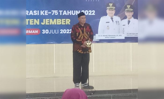 Bangga, Stan Koperasi Jember Jadi yang Terfavorit Saat Acara Hari Koperasi Internasional Bangga, Stan Koperasi Jember Jadi yang Terfavorit Saat Acara Hari Koperasi Internasional