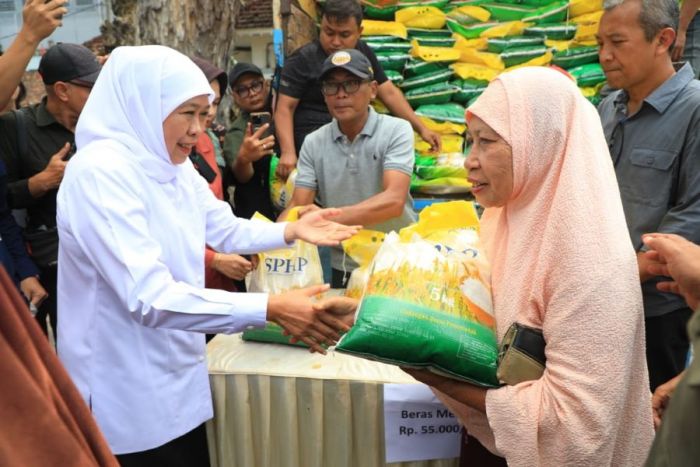 Kendalikan Inflasi di Jatim, Gubernur Khofifah Gelar Pasar Murah di Kota Pasuruan