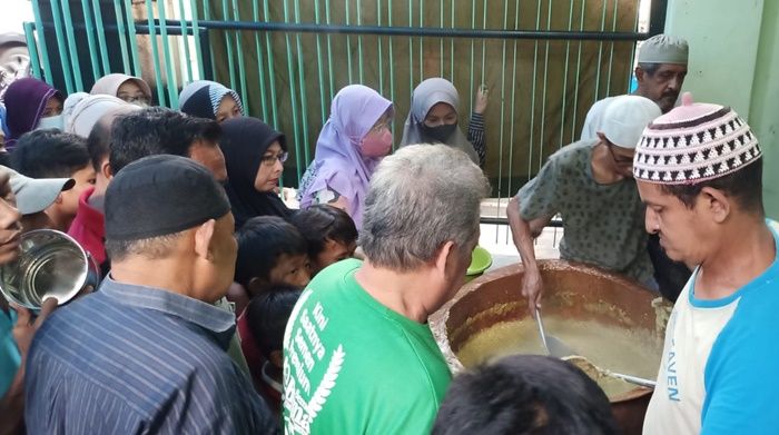 Dua Kali Ramadan Sempat Menghilang, Bubur Muhdhor Kembali jadi Santapan Warga Tuban