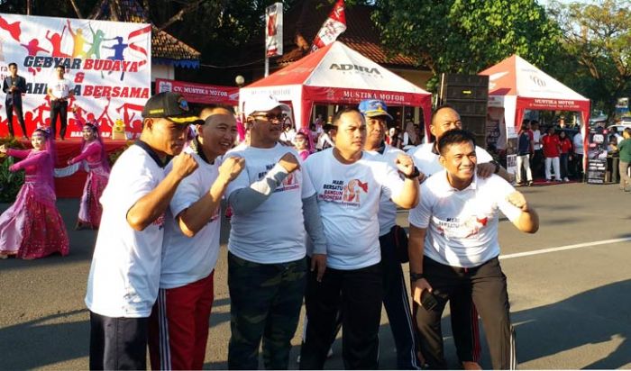 Lewat Senam Bersama, Polres Bangkalan Ajak Masyarakat Bersama-sama Bangun Indonesia