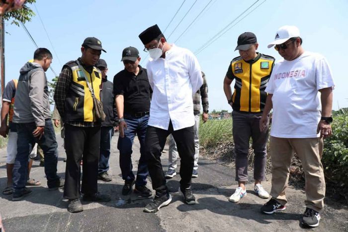 Lalu Lintas Padat, Pemkab Sidoarjo akan Lebarkan Jalan Penghubung 3 Desa Wonoayu Lalu Lintas Padat, Pemkab Sidoarjo akan Lebarkan Jalan Penghubung 3 Desa Wonoayu