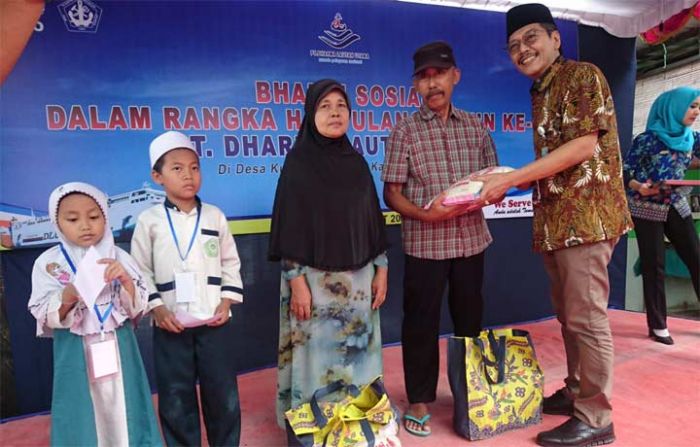 Ratusan Anak Yatim dan Kaum Dhuafa di Kureksari Waru Mendapatkan Santunan Ratusan Anak Yatim dan Kaum Dhuafa di Kureksari Waru Mendapatkan Santunan