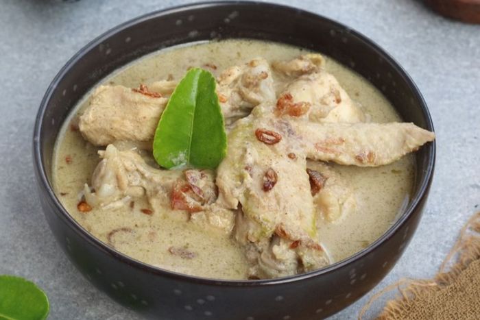 Resep Opor Ayam Lezat, Menu Istimewa Saat Idul Fitri