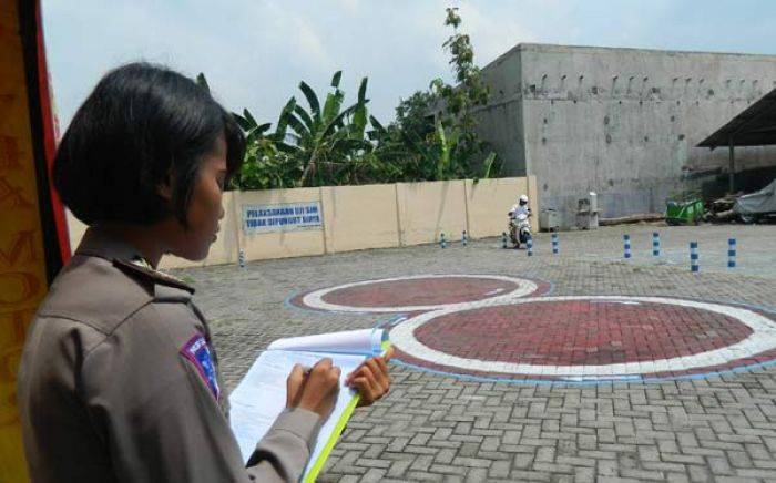 Soal Perubahan SIM C, Kasatlantas Polres Ngawi: Masih Wacana Soal Perubahan SIM C, Kasatlantas Polres Ngawi: Masih Wacana