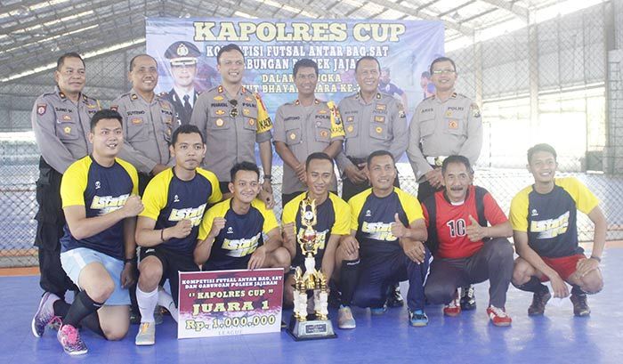 Staf Polres Ngawi Sabet Juara Pertama Futsal Kapolres Cup