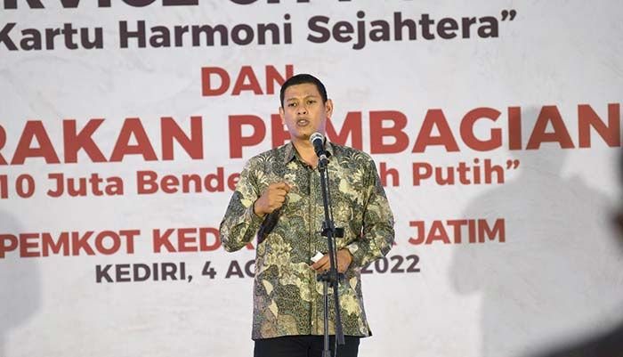 Wali Kota Kediri Launching Kartu Harmoni Sejahtera Wali Kota Kediri Launching Kartu Harmoni Sejahtera