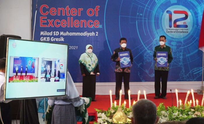 SD Berlian School Gresik Luncurkan Buku Kiat Jadi Sekolah Sehat Nasional SD Berlian School Gresik Luncurkan Buku Kiat Jadi Sekolah Sehat Nasional