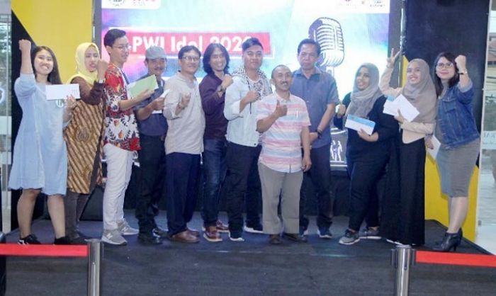 Nindya RRI Pro 4 Raih Juara 1 PWI Jatim Idol, Ibnu Rusydi Harian Bangsa Harapan 1