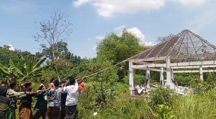 Bongkar Makam, Warga Winongan Protes Pembangunan Tanpa Izin di Lahan Keramat