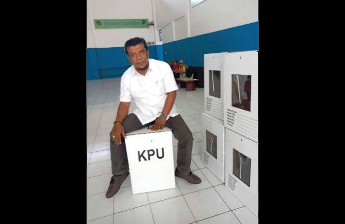KPU Pacitan Jawab Soal Polemik Kotak Suara Berbahan Kardus KPU Pacitan Jawab Soal Polemik Kotak Suara Berbahan Kardus