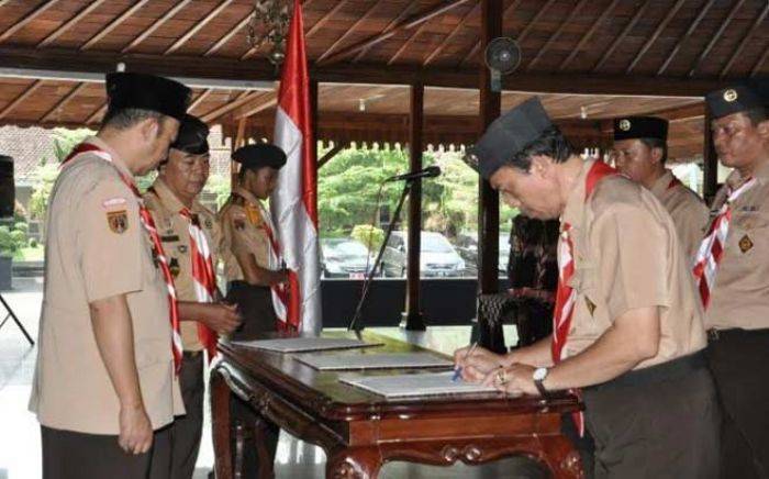 Bupati Lantik Ketua Baru Kwarcab Pramuka Banyumas, Minta Pertahankan Predikat Kwarcab Tergiat Bupati Lantik Ketua Baru Kwarcab Pramuka Banyumas, Minta Pertahankan Predikat Kwarcab Tergiat
