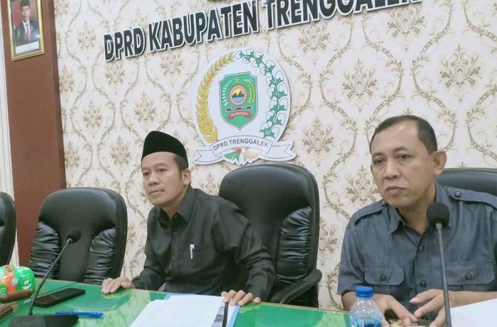 Dewan Terima Aspirasi Warga Terdampak Pembangunan Jembatan di Desa Bendorejo Trenggalek Dewan Terima Aspirasi Warga Terdampak Pembangunan Jembatan di Desa Bendorejo Trenggalek