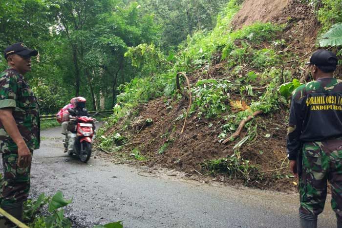 Perbukitan Piket Nol Candipuro Longsor, Jalur Utama Lumpuh