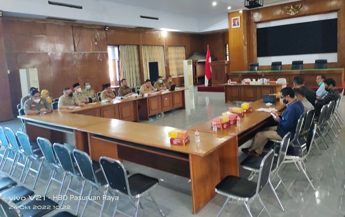 Polemik Anggaran Siluman, Empat Aktivis Minta Penjelasan Pemkab Pasuruan Polemik Anggaran Siluman, Empat Aktivis Minta Penjelasan Pemkab Pasuruan