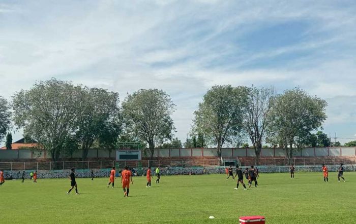 Uji Coba, Tim Sepak Bola Kabupaten Pasuruan untuk Porprov Libas Persekabpas U-17 dengan Skor 6-1 Uji Coba, Tim Sepak Bola Kabupaten Pasuruan untuk Porprov Libas Persekabpas U-17 dengan Skor 6-1