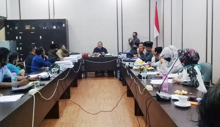 APBDes Rp 0, Warga Desa Pandean Datangi DPRD Pasuruan APBDes Rp 0, Warga Desa Pandean Datangi DPRD Pasuruan