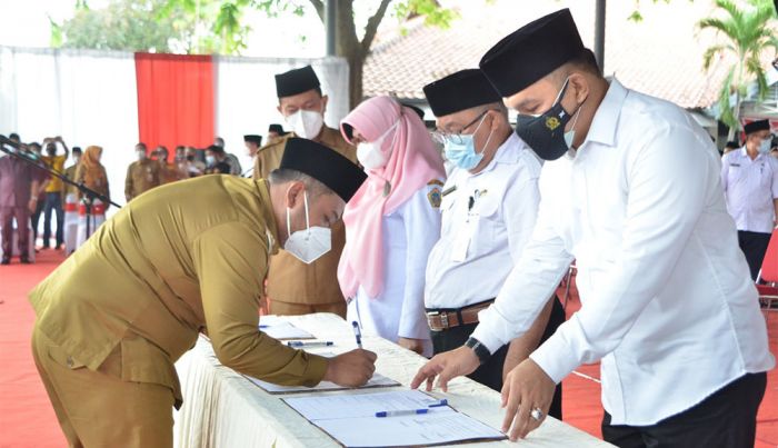 Selain Melantik, Bupati Gresik Juga akan Mutasi Sejumlah Pejabat Selain Melantik, Bupati Gresik Juga akan Mutasi Sejumlah Pejabat