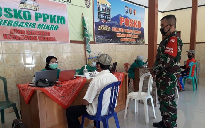 Hari Ini, Ratusan Lansia di Kecamatan Kendal Ngawi Jalani Suntik Vaksin Hari Ini, Ratusan Lansia di Kecamatan Kendal Ngawi Jalani Suntik Vaksin