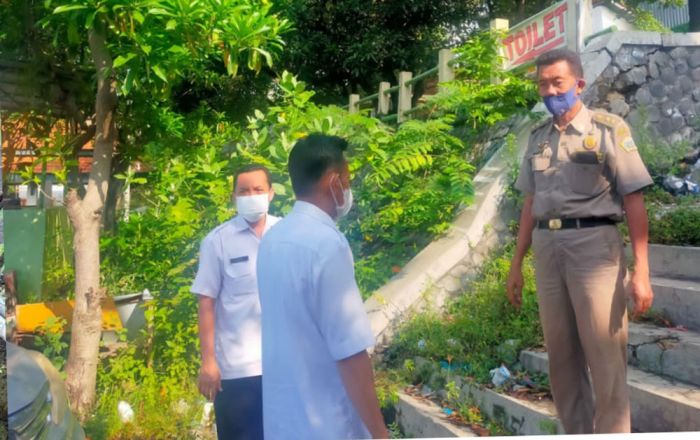 Parkir Peziarah Makam Sunan Giri Kumuh, Camat Kebomas Cek Lokasi Parkir Peziarah Makam Sunan Giri Kumuh, Camat Kebomas Cek Lokasi
