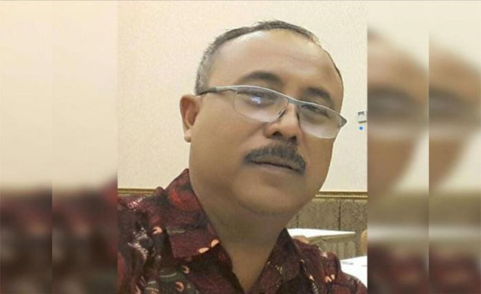 Ketua MKKS SMA Mojokerto Raya Pastikan Tidak Ada Paksaan kepada Siswa Beli Seragam di Sekolah Ketua MKKS SMA Mojokerto Raya Pastikan Tidak Ada Paksaan kepada Siswa Beli Seragam di Sekolah