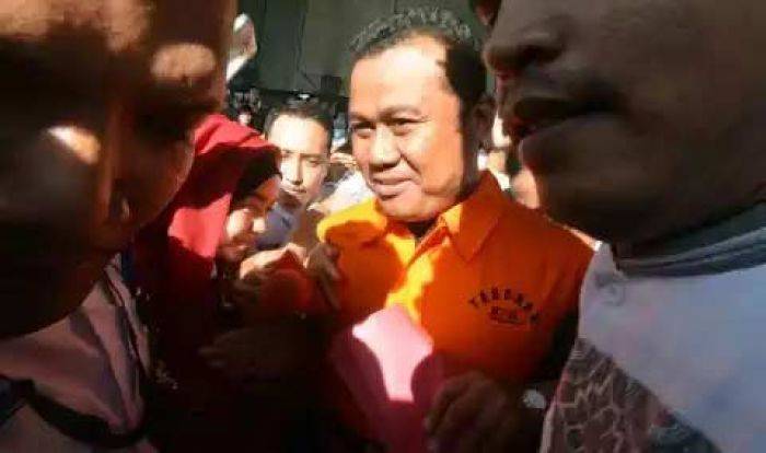 Resmi ditahan, Bupati Ojang Minta Maaf ke Warga Subang