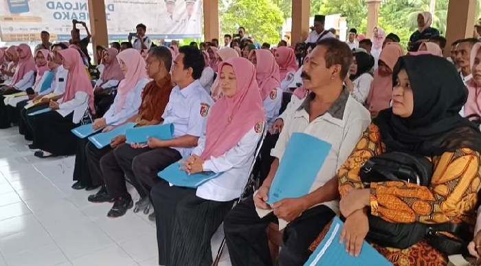 Penerimaan P3K Jember, Edi Cahyo: Harus Dilakukan dengan Seimbang Penerimaan P3K Jember, Edi Cahyo: Harus Dilakukan dengan Seimbang