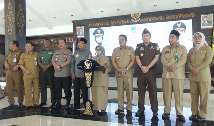 Antisipasi Corona, Bupati Jombang Resmi Umumkan Kegiatan Belajar Diliburkan Antisipasi Corona, Bupati Jombang Resmi Umumkan Kegiatan Belajar Diliburkan