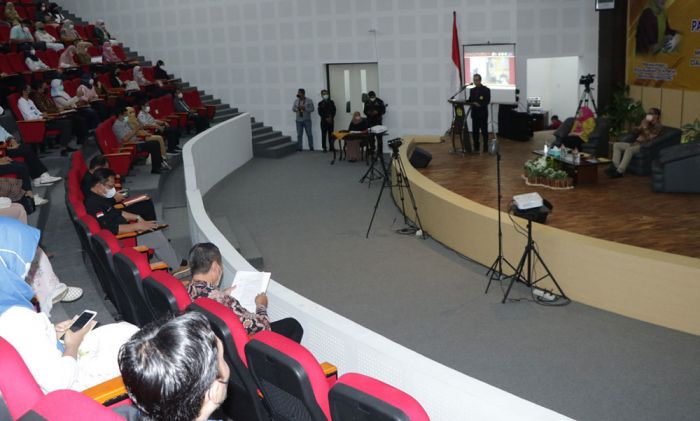 Hadirkan Narasumber dari ICRC, Unej Gelar Kuliah Umum Bahas Peran Tenaga Medis di Konflik Bersenjata Hadirkan Narasumber dari ICRC, Unej Gelar Kuliah Umum Bahas Peran Tenaga Medis di Konflik Bersenjata