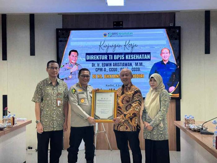 Pastikan Transformasi Digital Berjalan Baik, Direktur TI BPJS Kesehatan Tinjau RS Bhayangkara Kediri Pastikan Transformasi Digital Berjalan Baik, Direktur TI BPJS Kesehatan Tinjau RS Bhayangkara Kediri