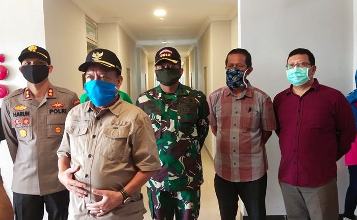 Bupati Bersama Forkopimda Lamongan Cek Kesiapan Isolasi Alternatif Covid-19 di Rusunawa Bupati Bersama Forkopimda Lamongan Cek Kesiapan Isolasi Alternatif Covid-19 di Rusunawa